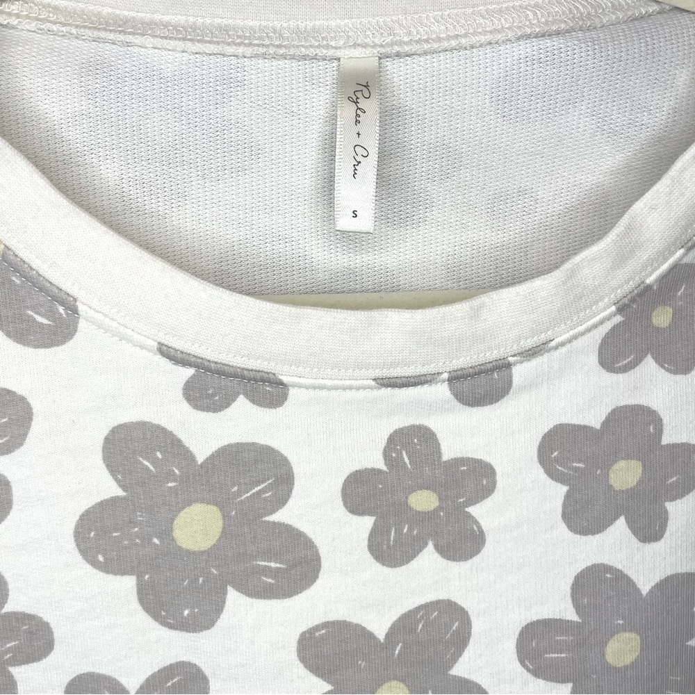 NWOT Women’s Rylee + Cru Boxy Retro Floral Sweatshirt, Size Small - Picture 3 of 5